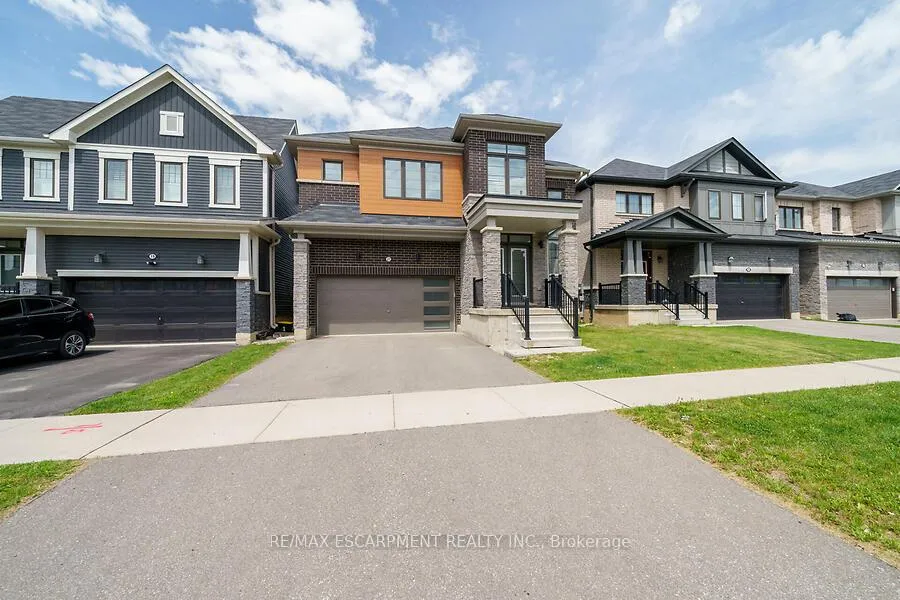 Front of 21 Lillian Way
