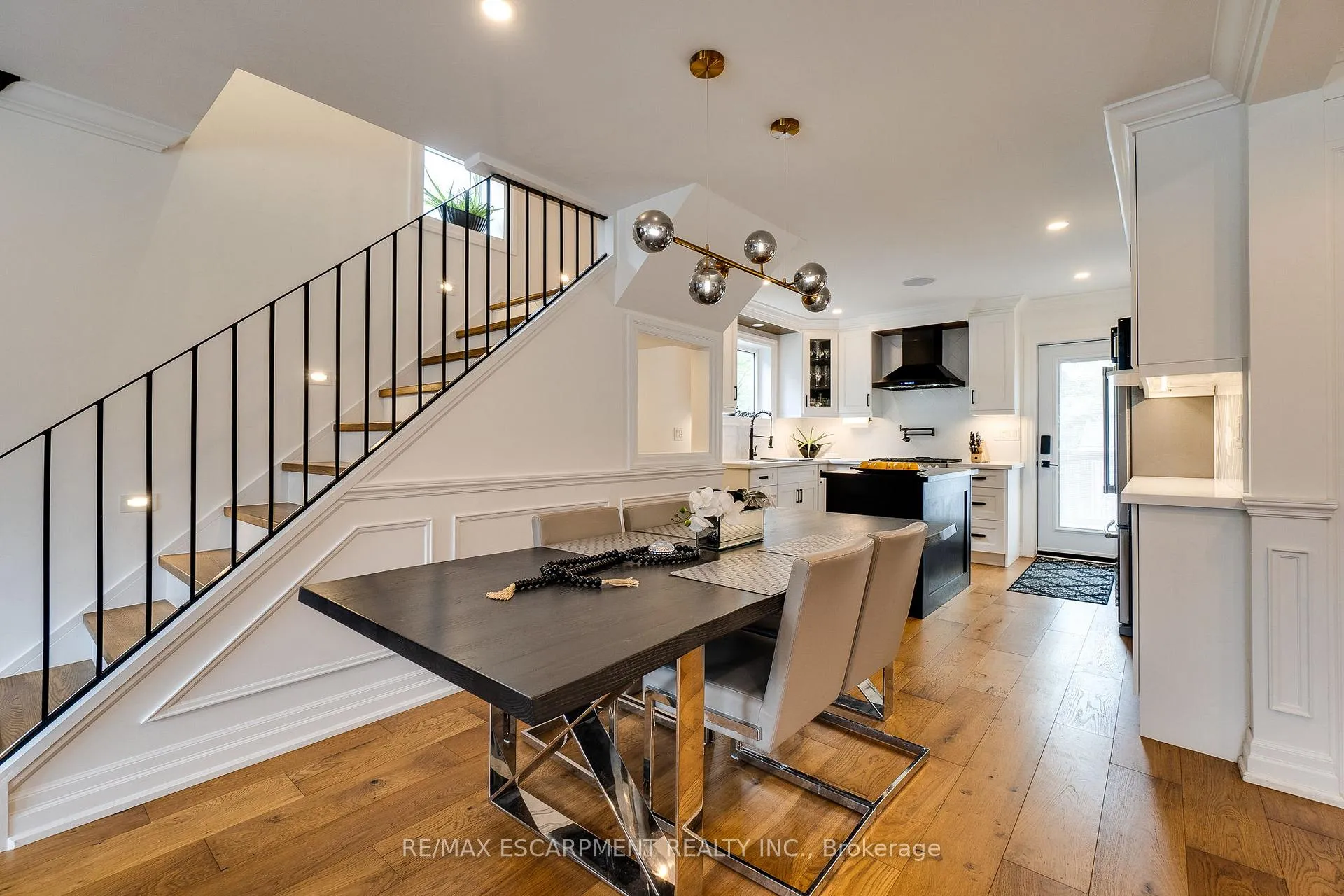 Photo 10 of 56 Highcliffe Avenue, Hamilton, Centremount — HOMEH