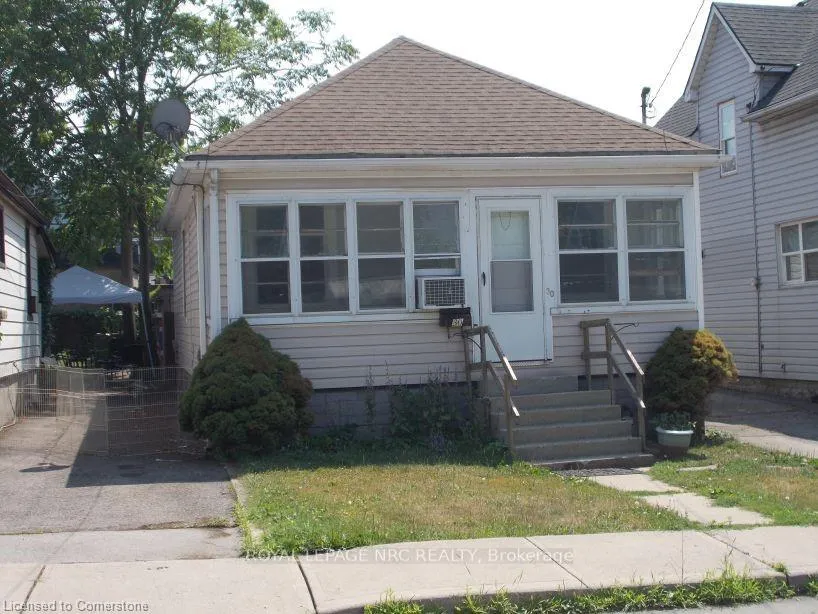 Photo 3 of 30 Dalhousie Avenue, Hamilton, Gibson — HOMEH