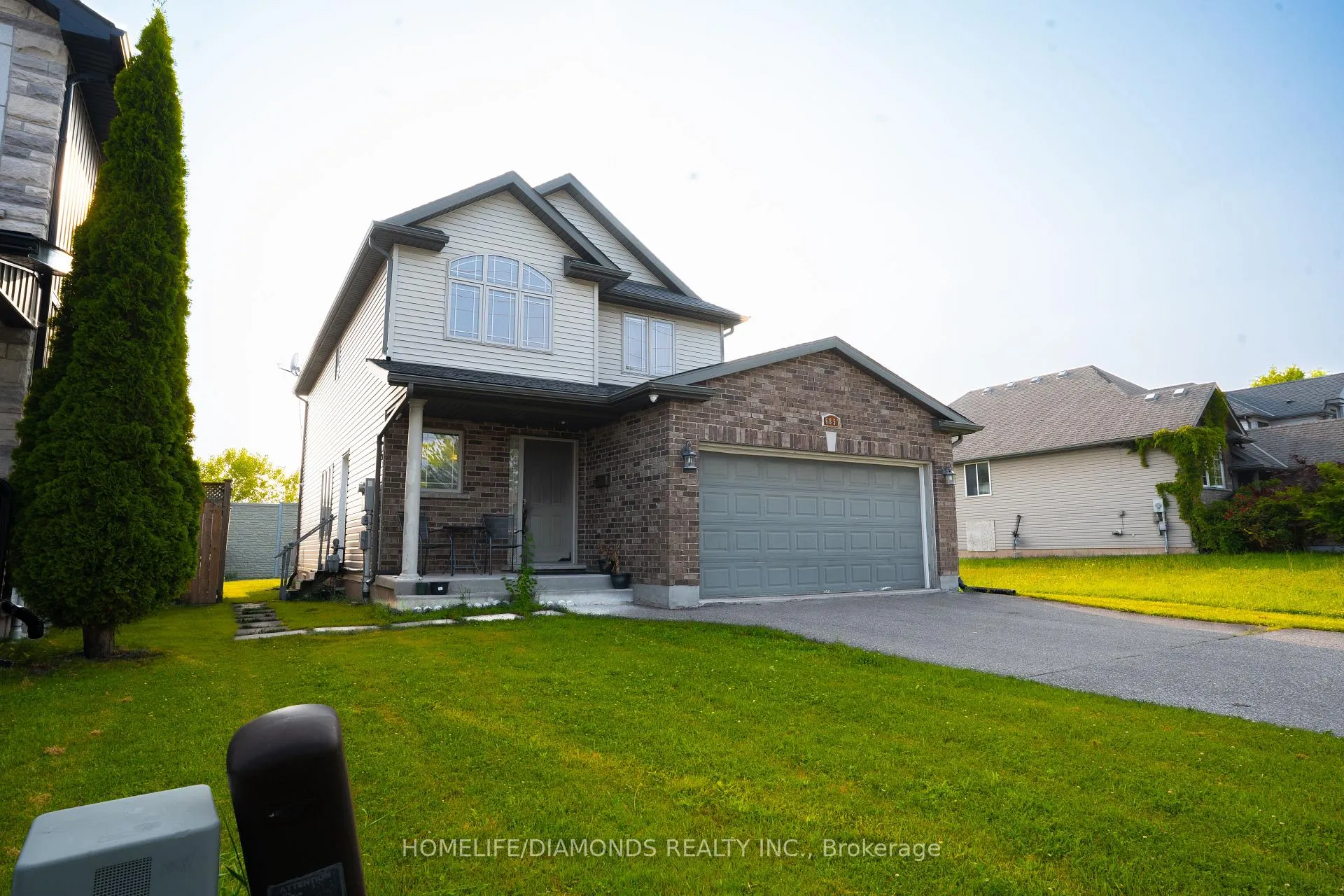 Photo 1 of 6857 Ailanthus Avenue, Niagara Falls, Arad/Fallsview — HOMEH