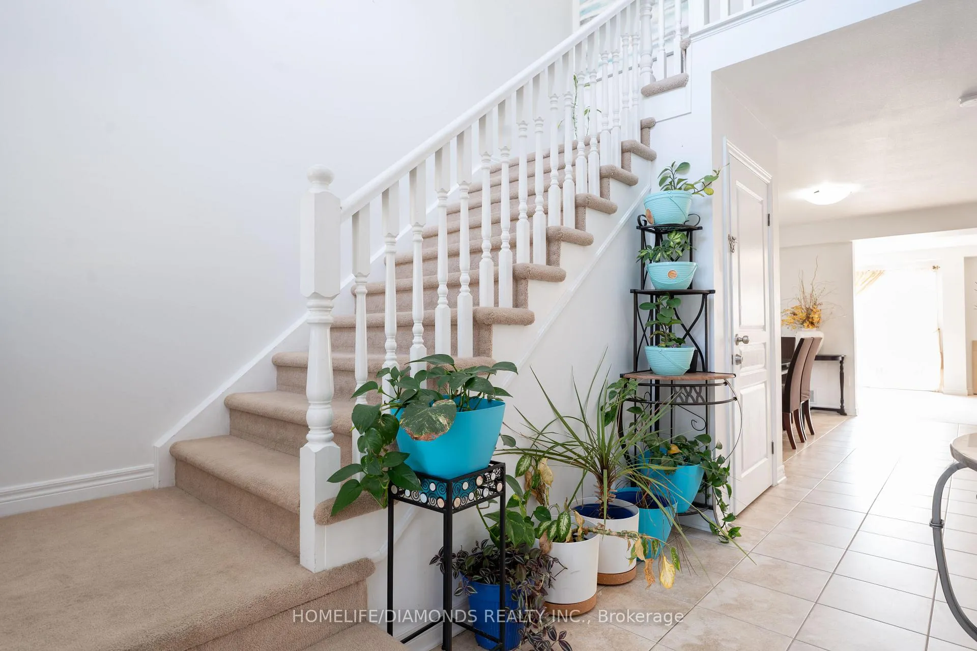 Photo 6 of 6857 Ailanthus Avenue, Niagara Falls, Arad/Fallsview — HOMEH