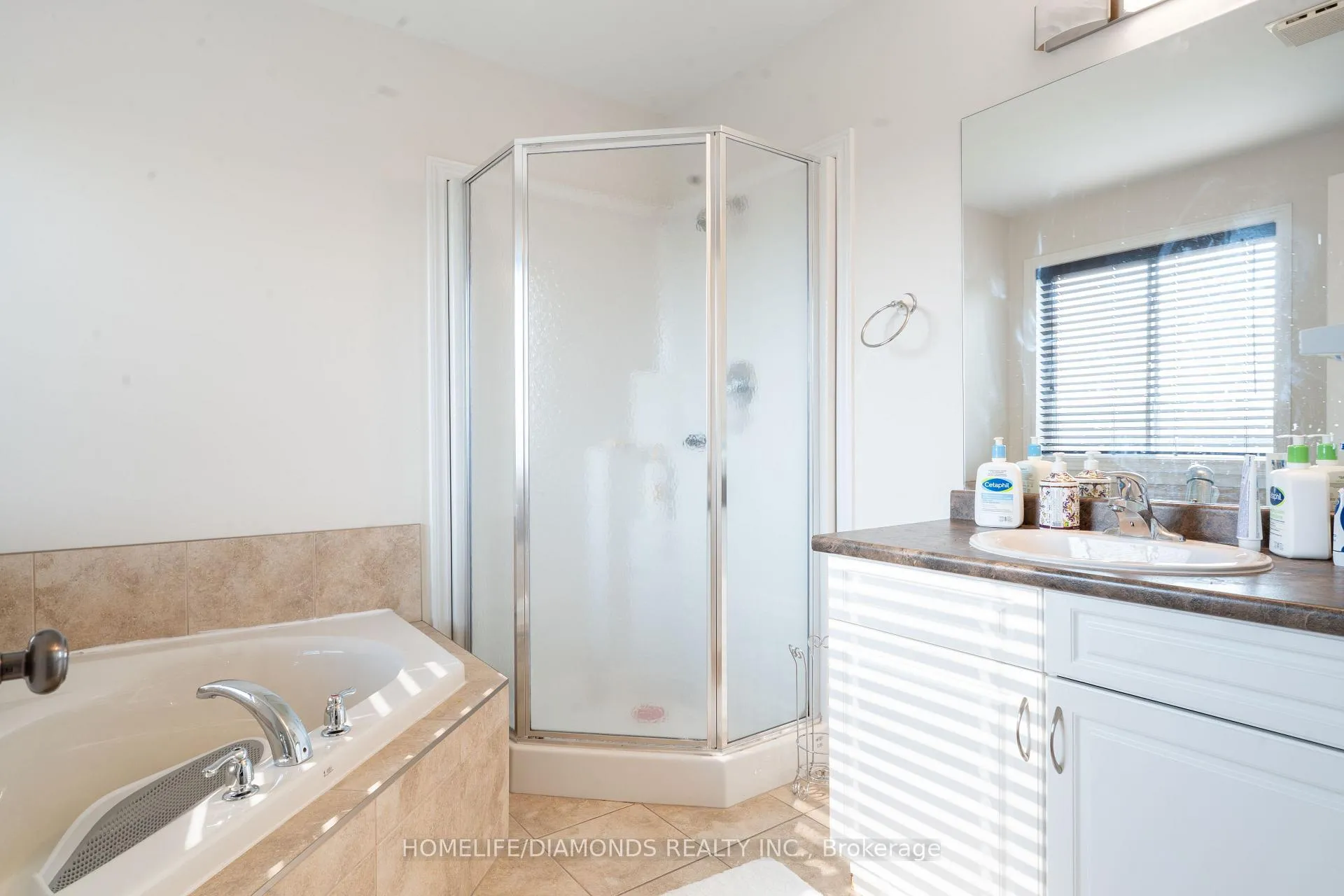 Photo 26 of 6857 Ailanthus Avenue, Niagara Falls, Arad/Fallsview — HOMEH