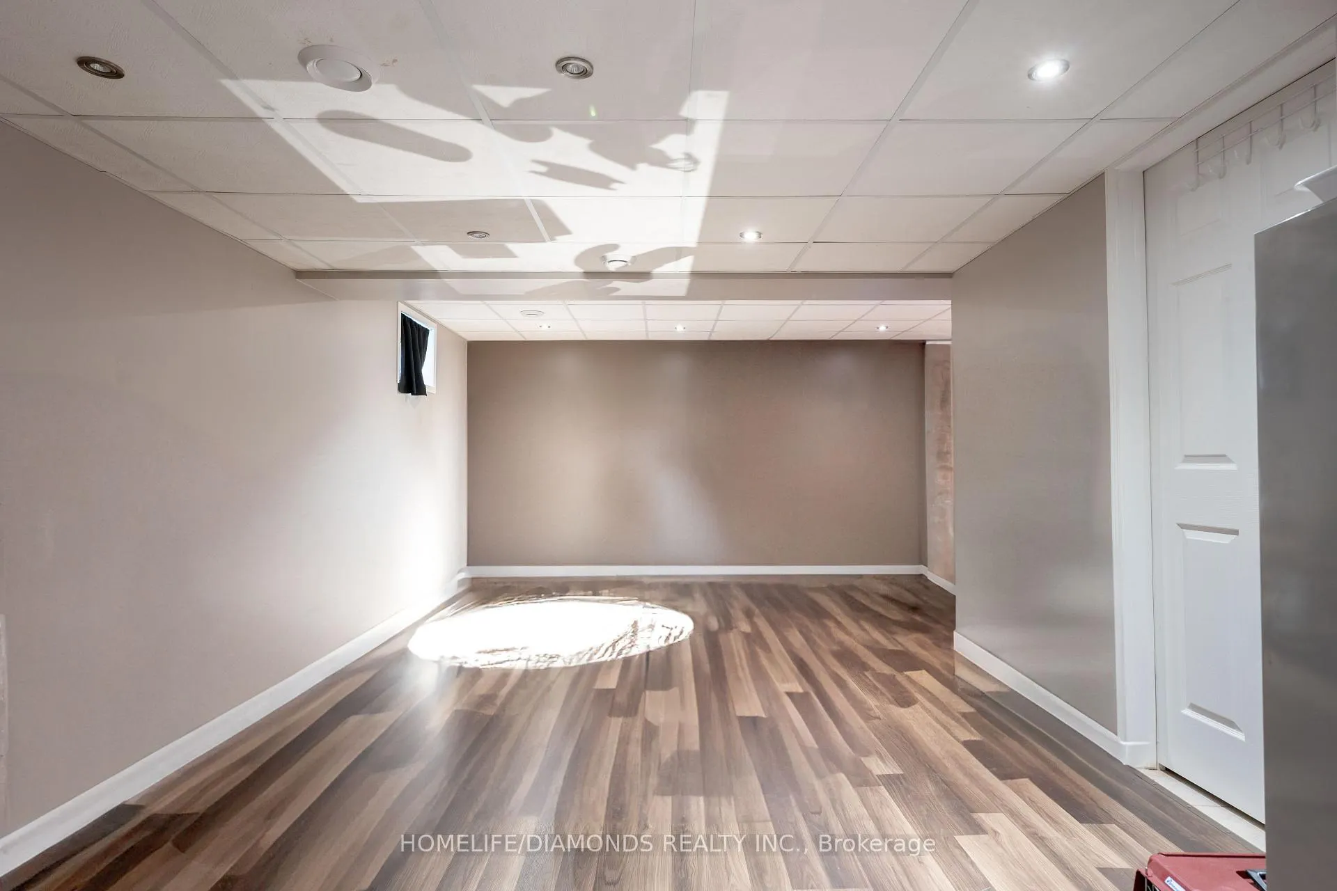 Photo 34 of 6857 Ailanthus Avenue, Niagara Falls, Arad/Fallsview — HOMEH