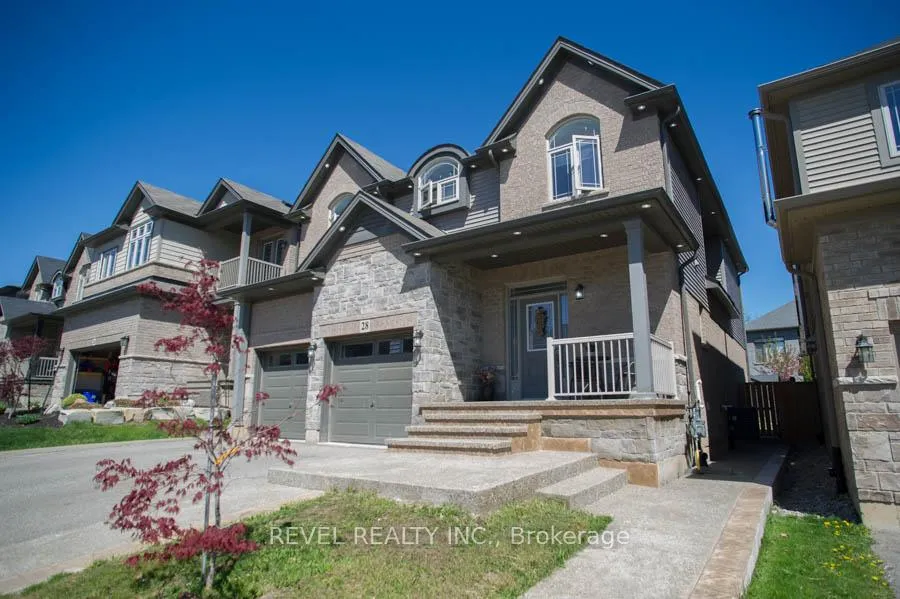 Photo 2 of 28 Vic Chambers Place, Brant, Paris — HOMEH