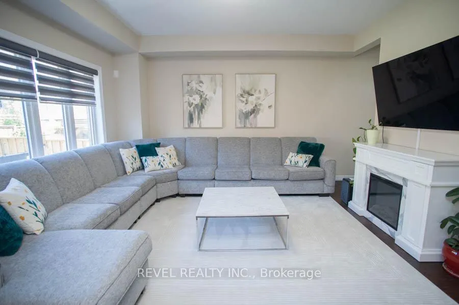 Photo 9 of 28 Vic Chambers Place, Brant, Paris — HOMEH