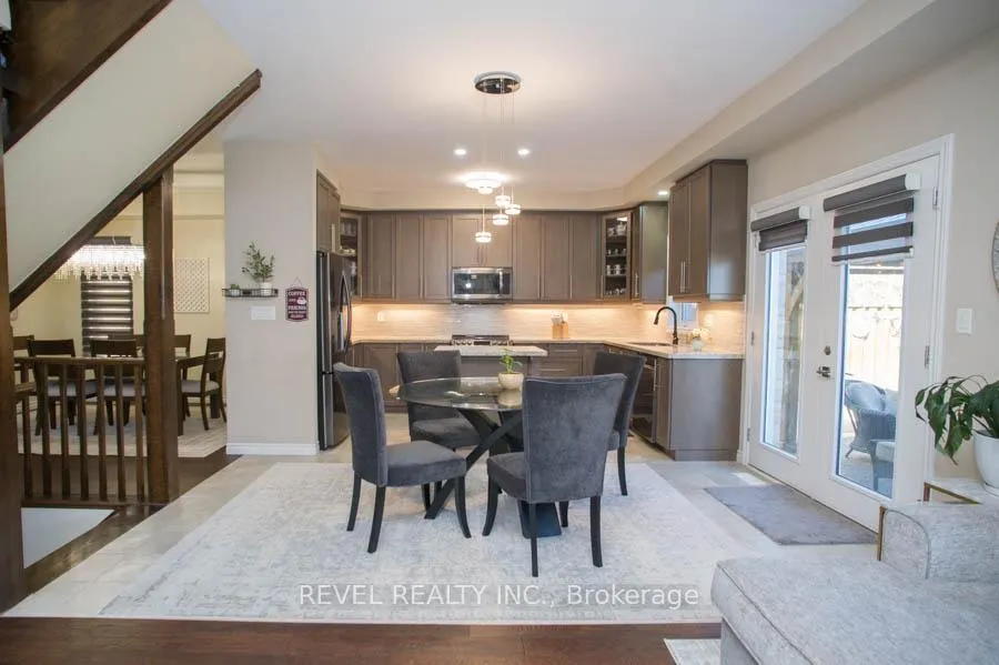 Photo 11 of 28 Vic Chambers Place, Brant, Paris — HOMEH