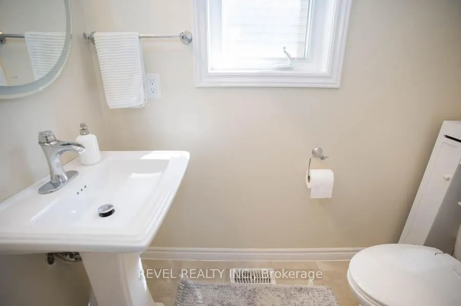 Photo 17 of 28 Vic Chambers Place, Brant, Paris — HOMEH