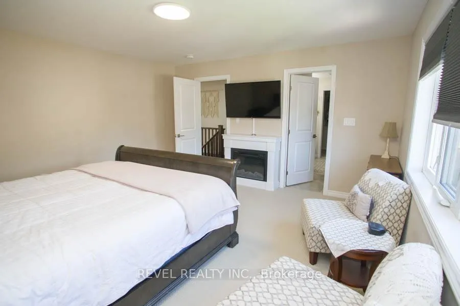 Photo 19 of 28 Vic Chambers Place, Brant, Paris — HOMEH