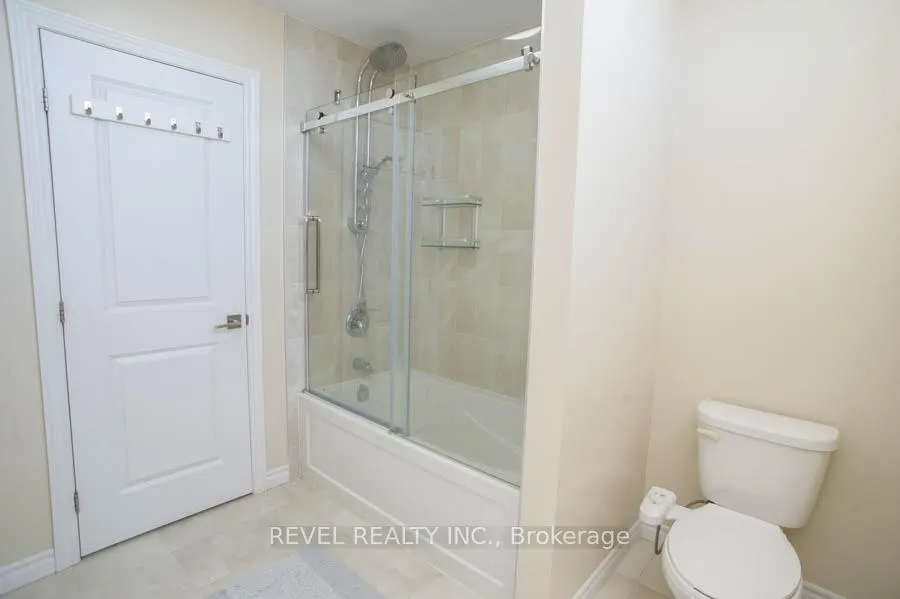 Photo 29 of 28 Vic Chambers Place, Brant, Paris — HOMEH