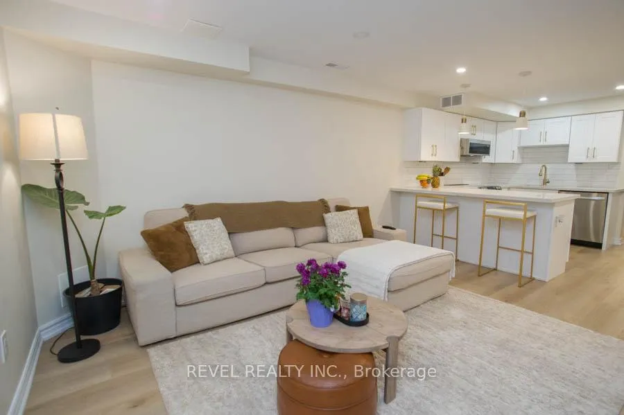 Photo 33 of 28 Vic Chambers Place, Brant, Paris — HOMEH
