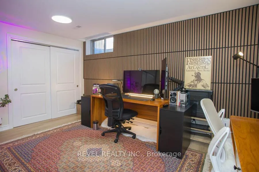 Photo 40 of 28 Vic Chambers Place, Brant, Paris — HOMEH
