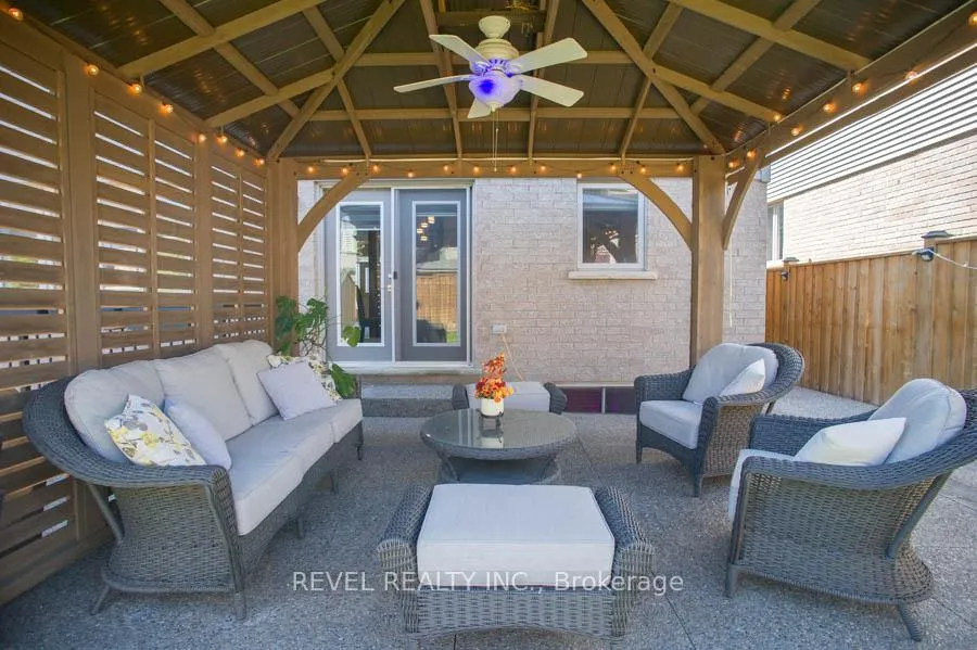 Photo 46 of 28 Vic Chambers Place, Brant, Paris — HOMEH