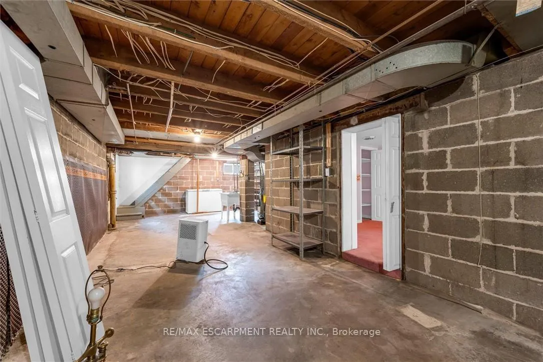 Photo 16 of 70 Norman Street, Hamilton, Crown Point — HOMEH
