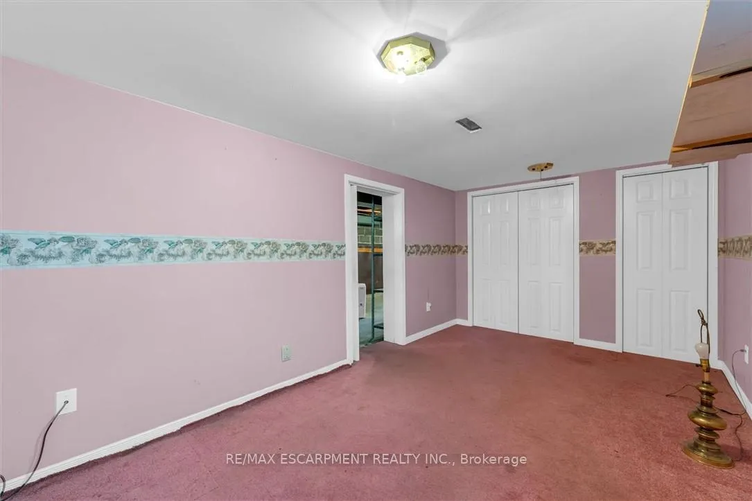Photo 18 of 70 Norman Street, Hamilton, Crown Point — HOMEH