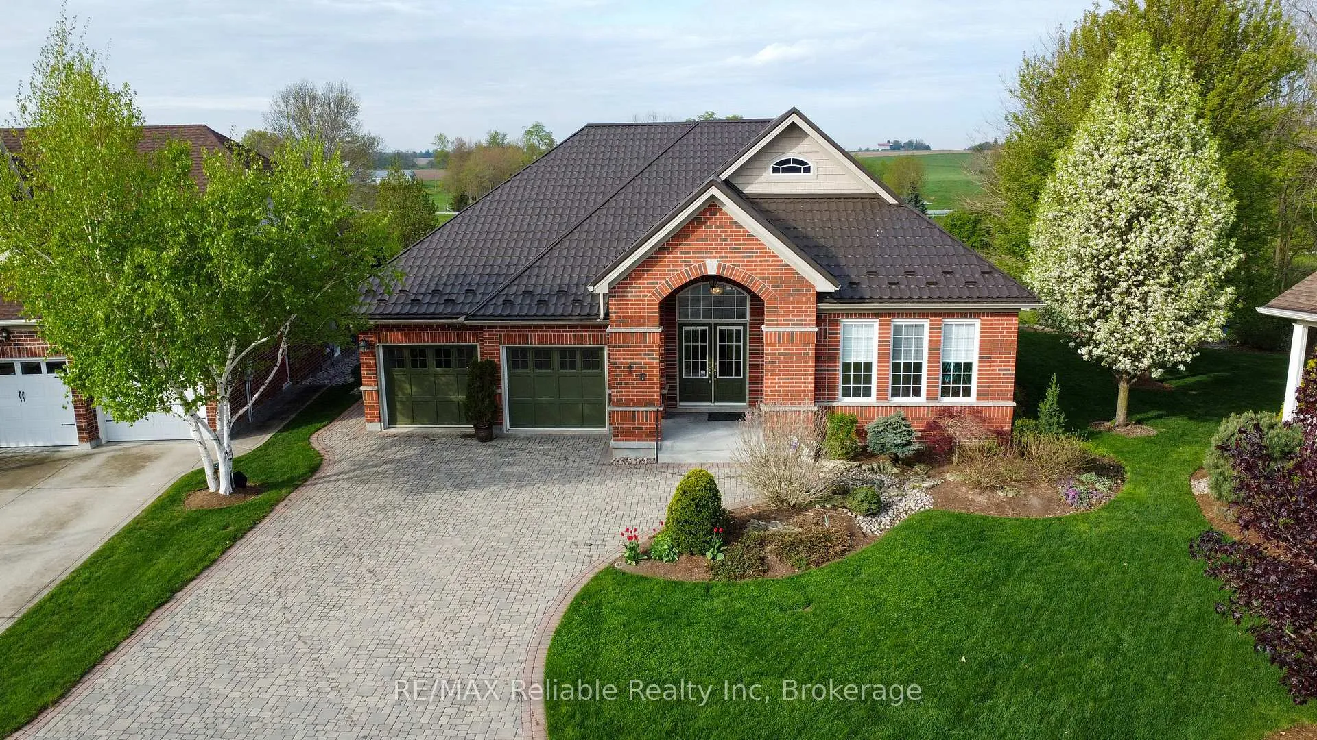 Photo 1 of 16 Stornoway Crescent, Huron East, Seaforth — HOMEH