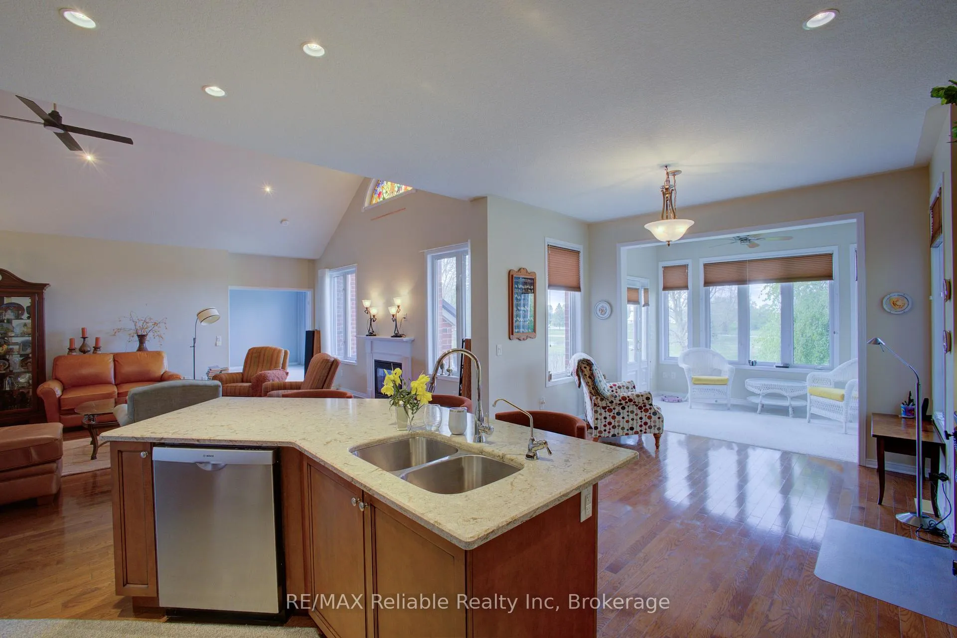 Photo 14 of 16 Stornoway Crescent, Huron East, Seaforth — HOMEH
