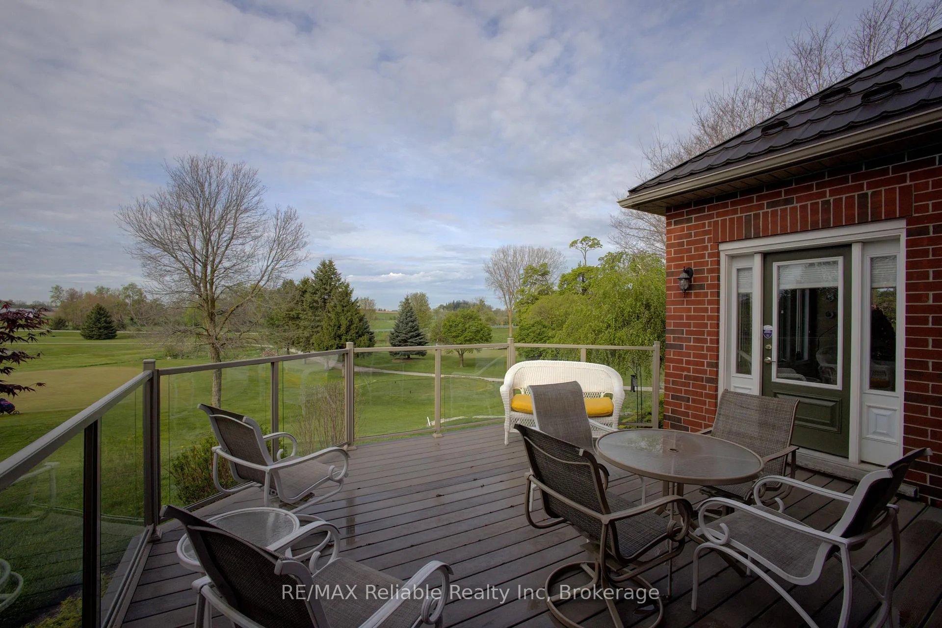 Photo 17 of 16 Stornoway Crescent, Huron East, Seaforth — HOMEH