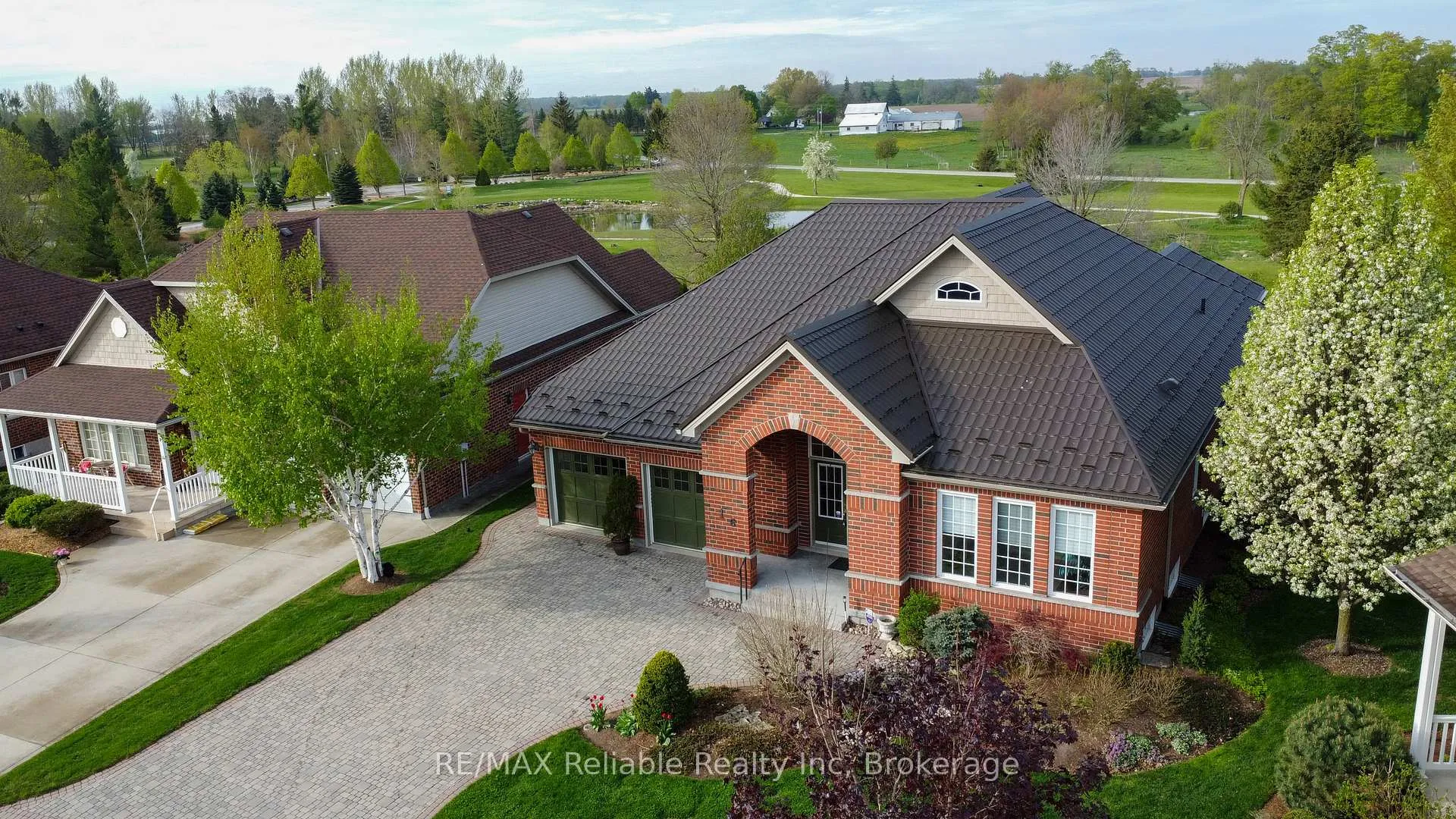Photo 30 of 16 Stornoway Crescent, Huron East, Seaforth — HOMEH