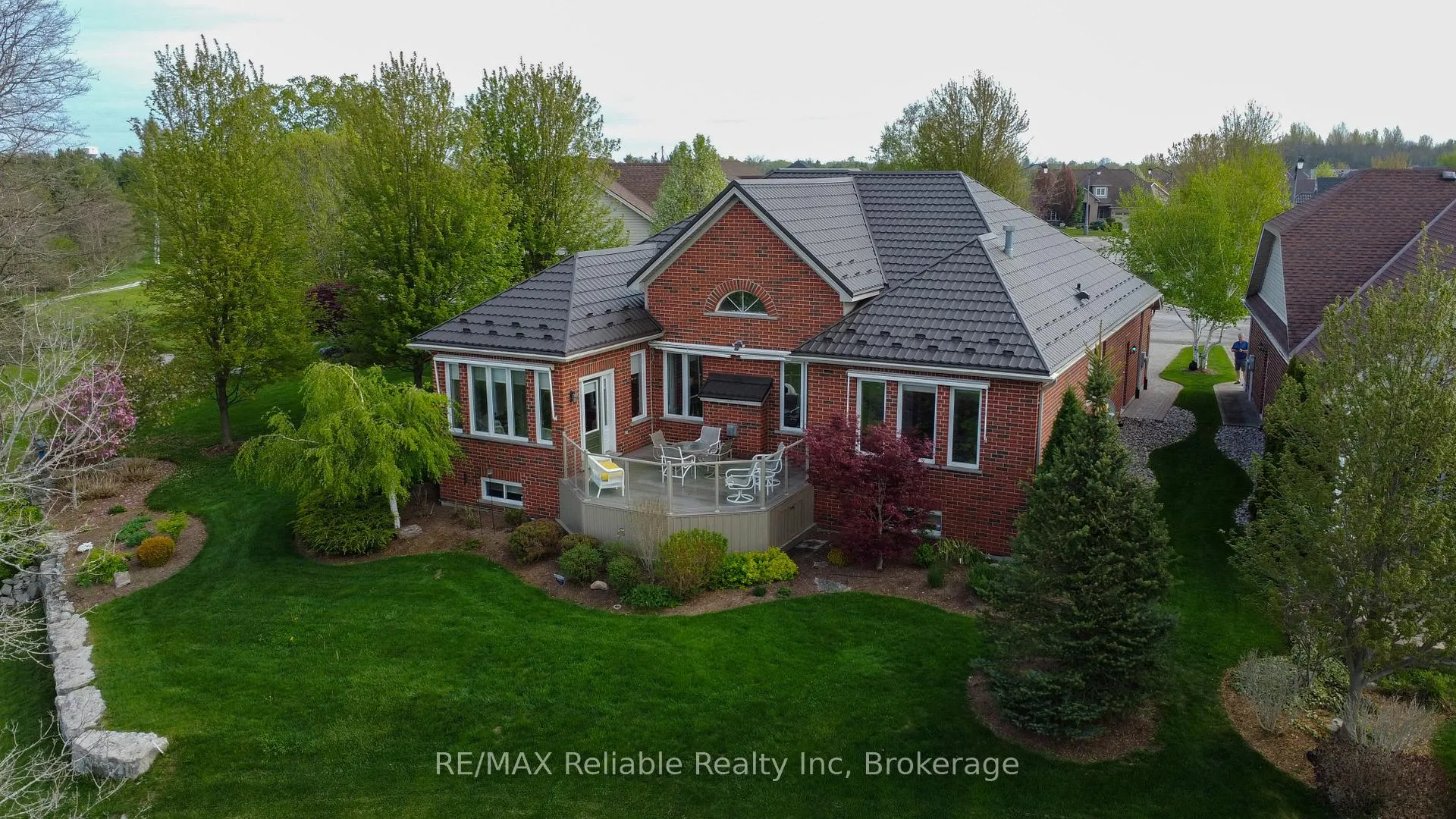 Photo 33 of 16 Stornoway Crescent, Huron East, Seaforth — HOMEH