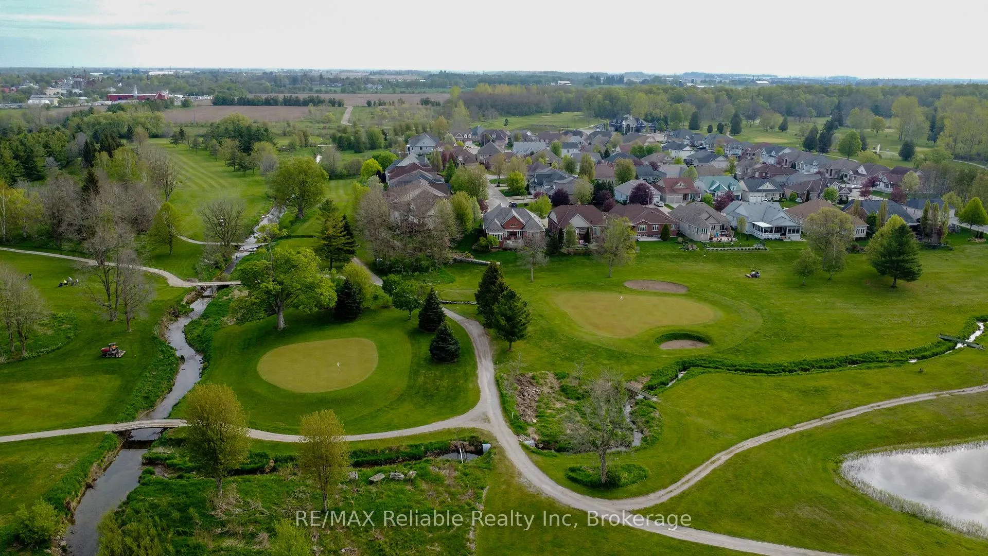 Photo 35 of 16 Stornoway Crescent, Huron East, Seaforth — HOMEH