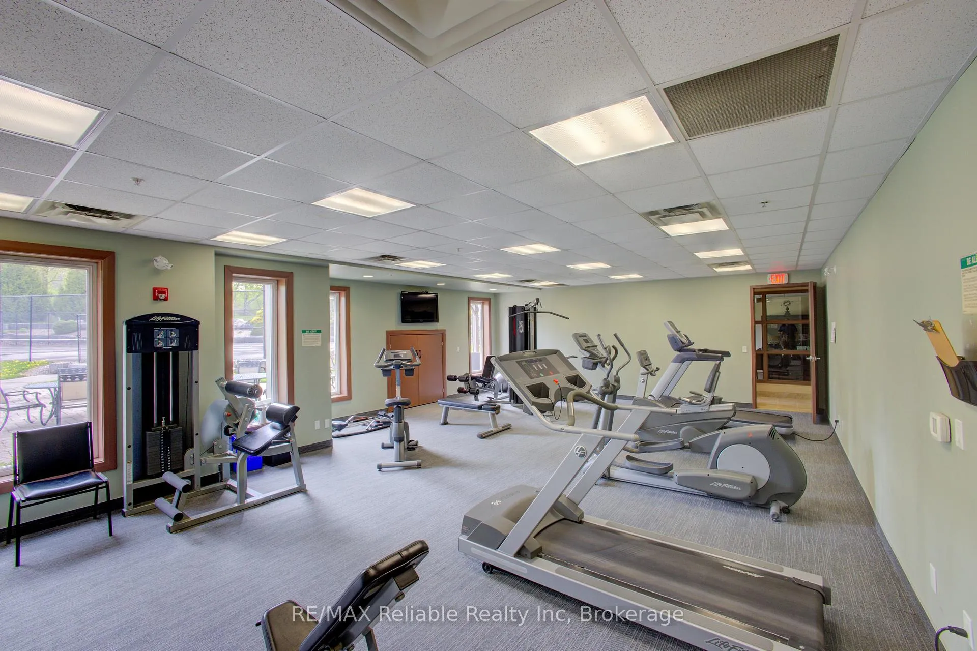 Photo 38 of 16 Stornoway Crescent, Huron East, Seaforth — HOMEH