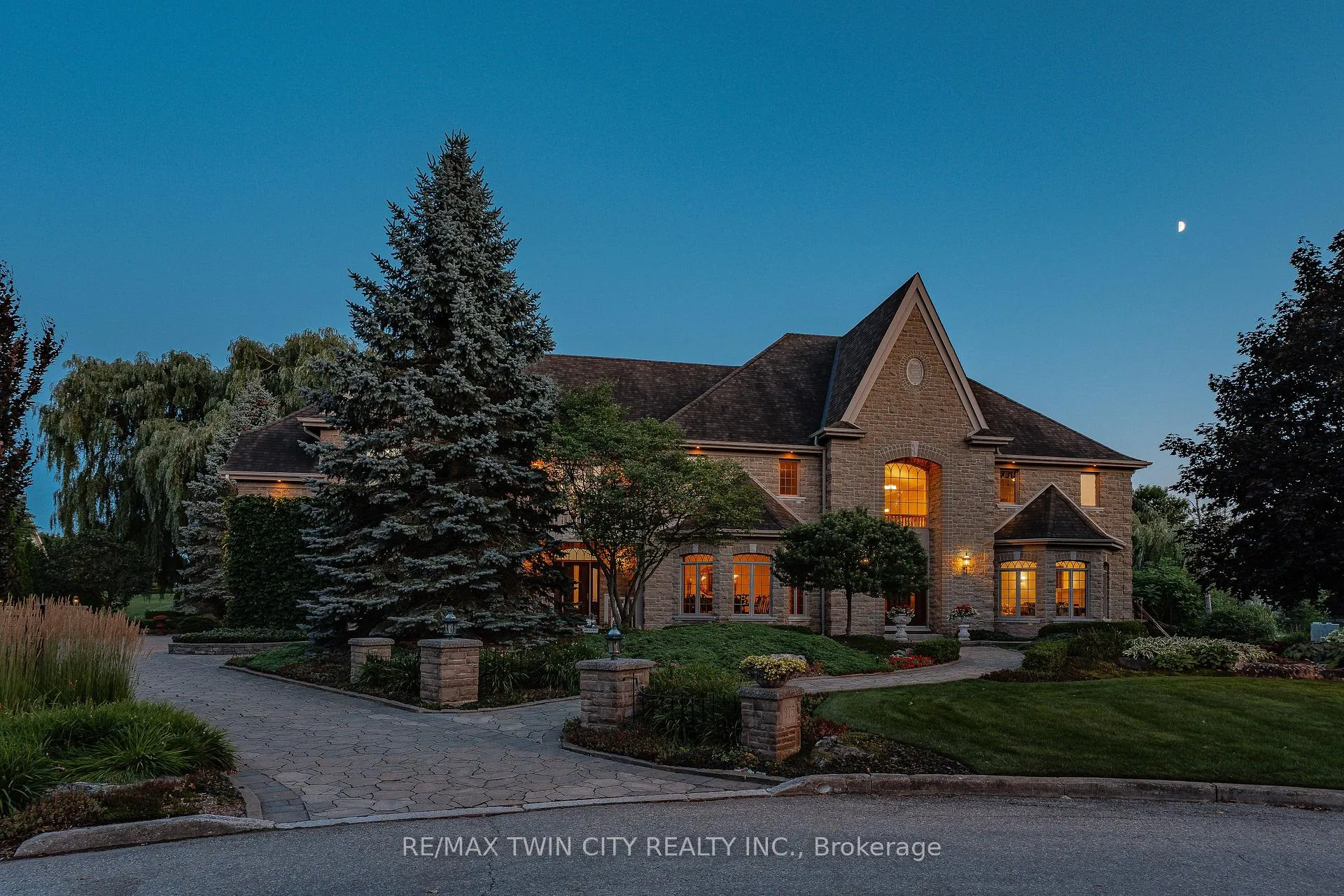 Photo 4 of 375 River Oak Place, Waterloo — HOMEH