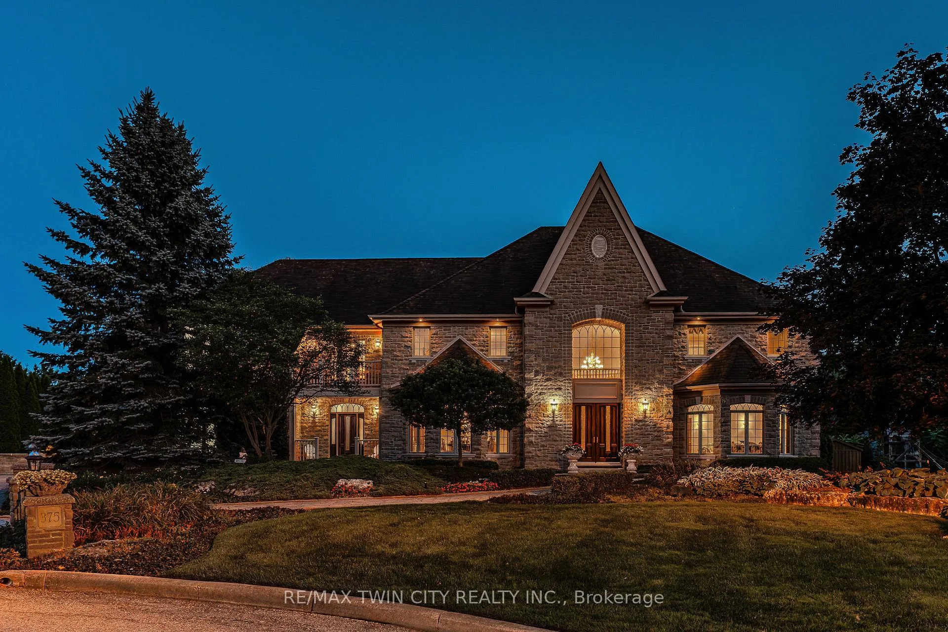 Photo 6 of 375 River Oak Place, Waterloo — HOMEH