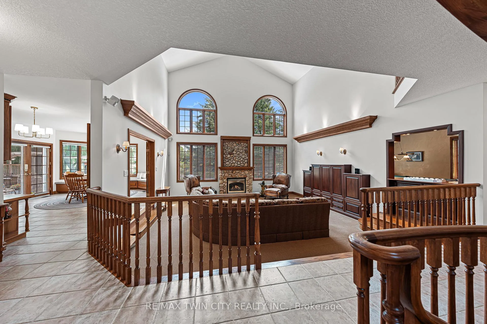 Photo 8 of 375 River Oak Place, Waterloo — HOMEH