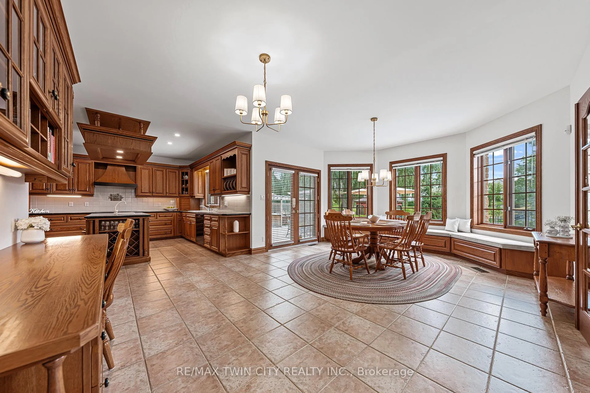 Photo 11 of 375 River Oak Place, Waterloo — HOMEH