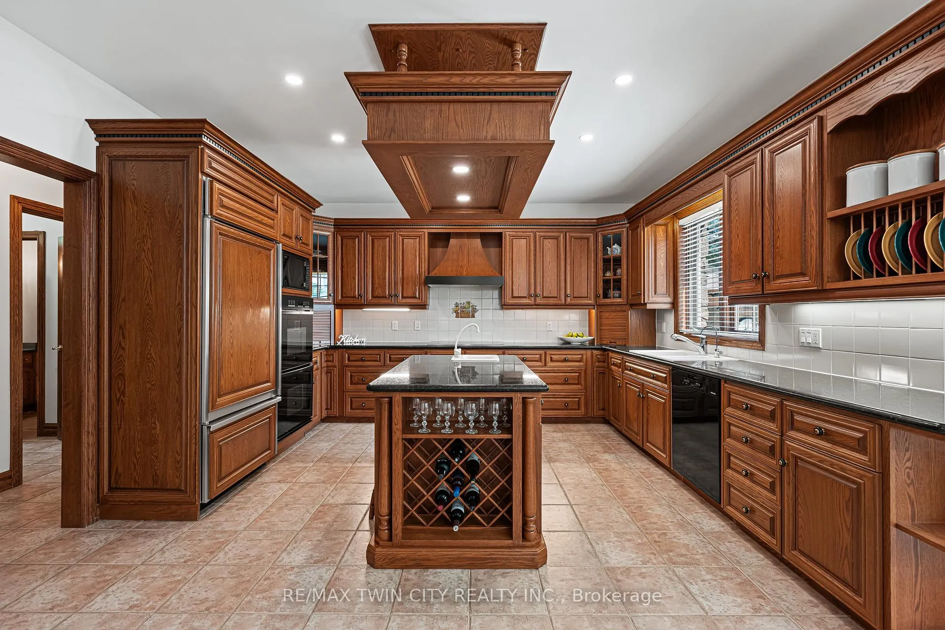 Photo 15 of 375 River Oak Place, Waterloo — HOMEH