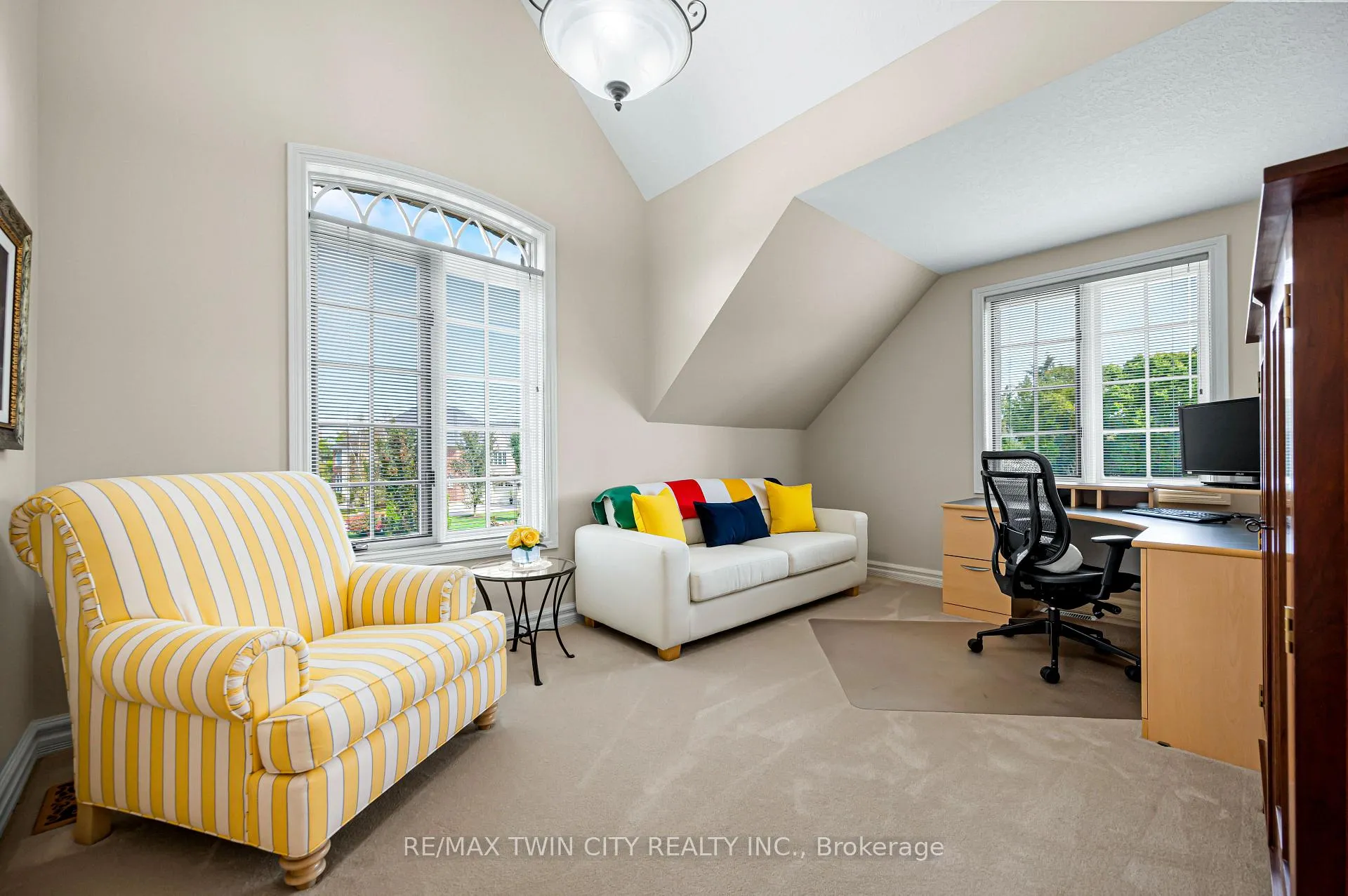 Photo 25 of 375 River Oak Place, Waterloo — HOMEH