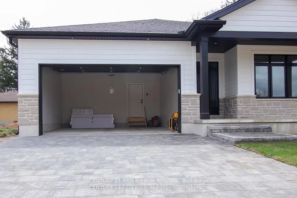 Photo 2 of Unit 20, 430 Head Street N, Strathroy-Caradoc, NE — HOMEH