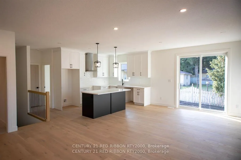 Photo 21 of Unit 20, 430 Head Street N, Strathroy-Caradoc, NE — HOMEH