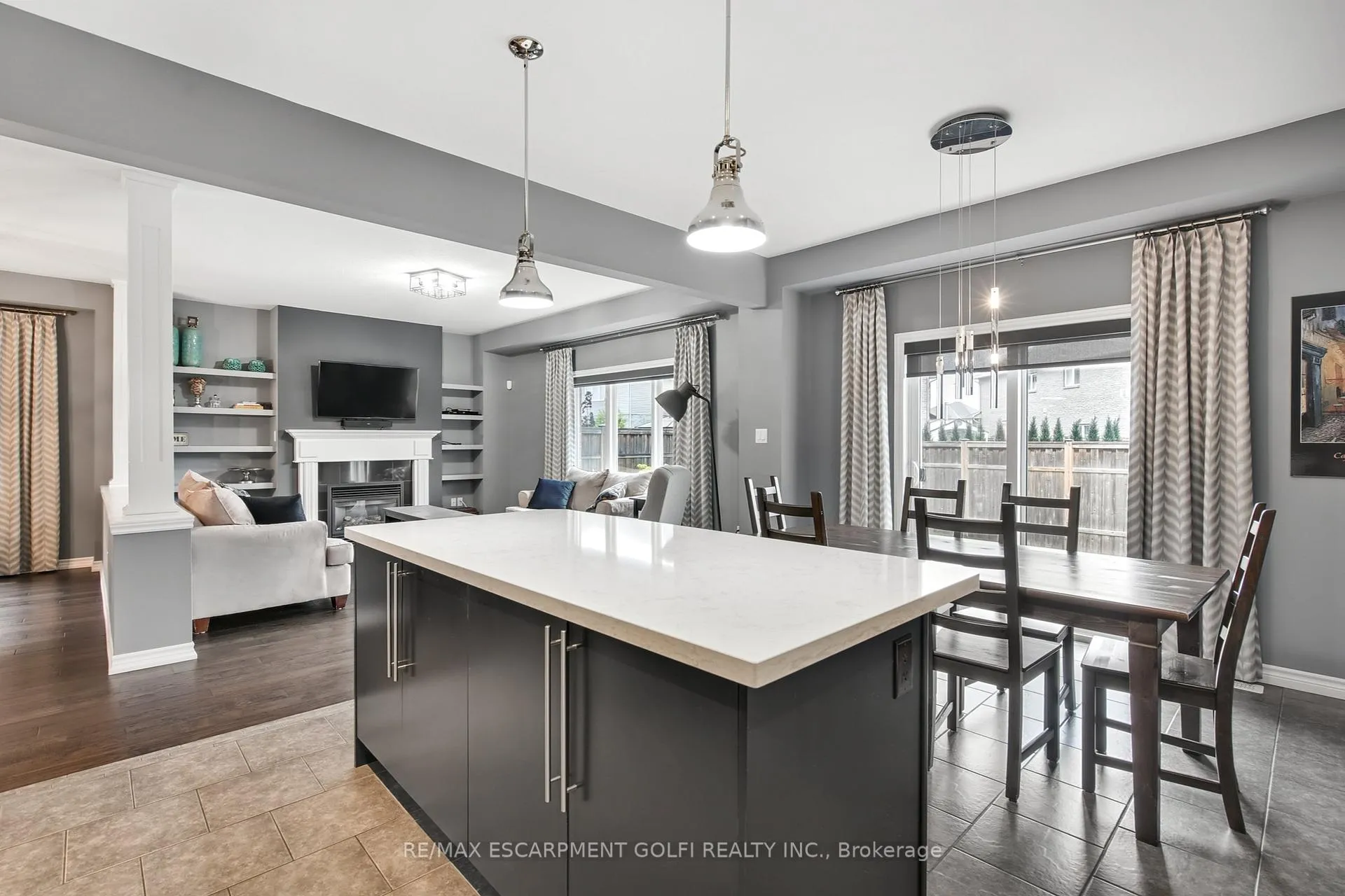 Photo 18 of 132 Lampman Drive, Grimsby, Grimsby West — HOMEH