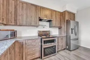 Photo 11 of 39 Yale Drive, Hamilton, Mount Hope — HOMEH