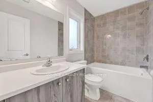 Photo 22 of 39 Yale Drive, Hamilton, Mount Hope — HOMEH