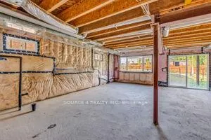 Photo 29 of 39 Yale Drive, Hamilton, Mount Hope — HOMEH