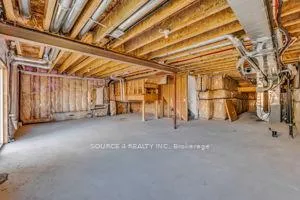 Photo 30 of 39 Yale Drive, Hamilton, Mount Hope — HOMEH