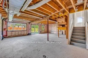 Photo 31 of 39 Yale Drive, Hamilton, Mount Hope — HOMEH