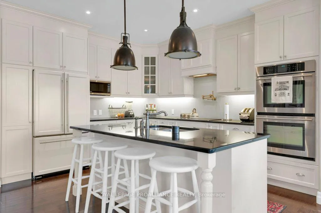 Photo 15 of 4 Meagher Place, Belleville, Belleville Ward — HOMEH
