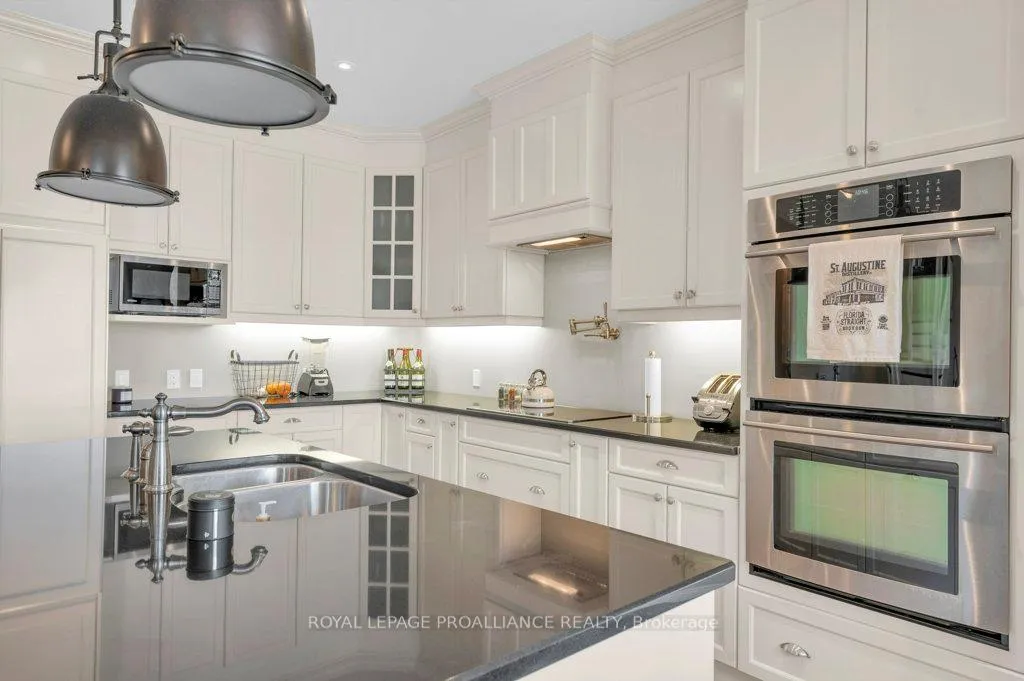 Photo 16 of 4 Meagher Place, Belleville, Belleville Ward — HOMEH