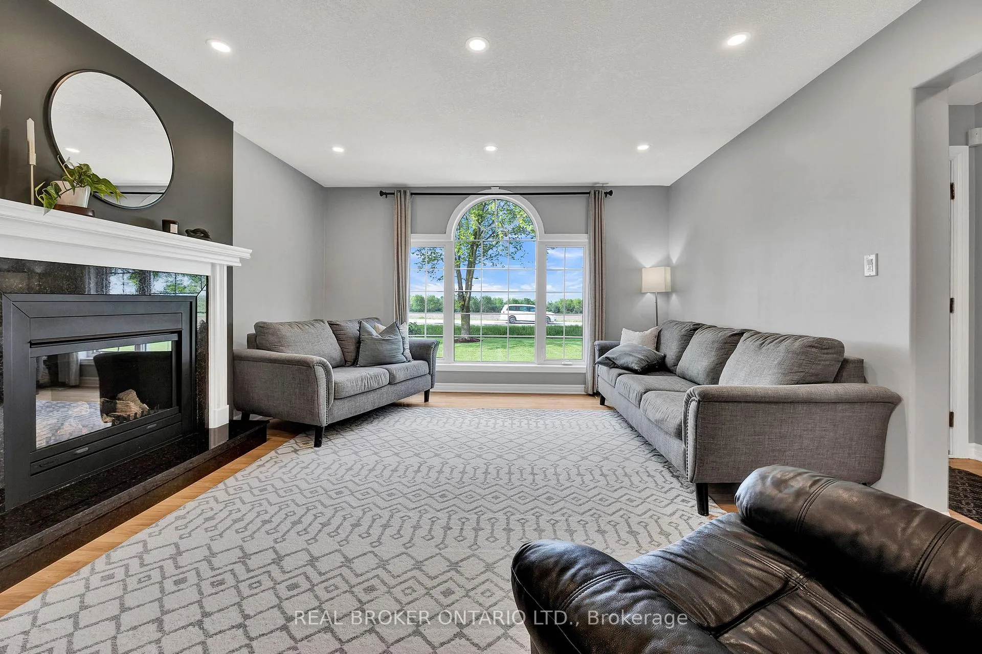 Photo 9 of 7635 Wellington Road 7, Mapleton, Rural Mapleton — HOMEH