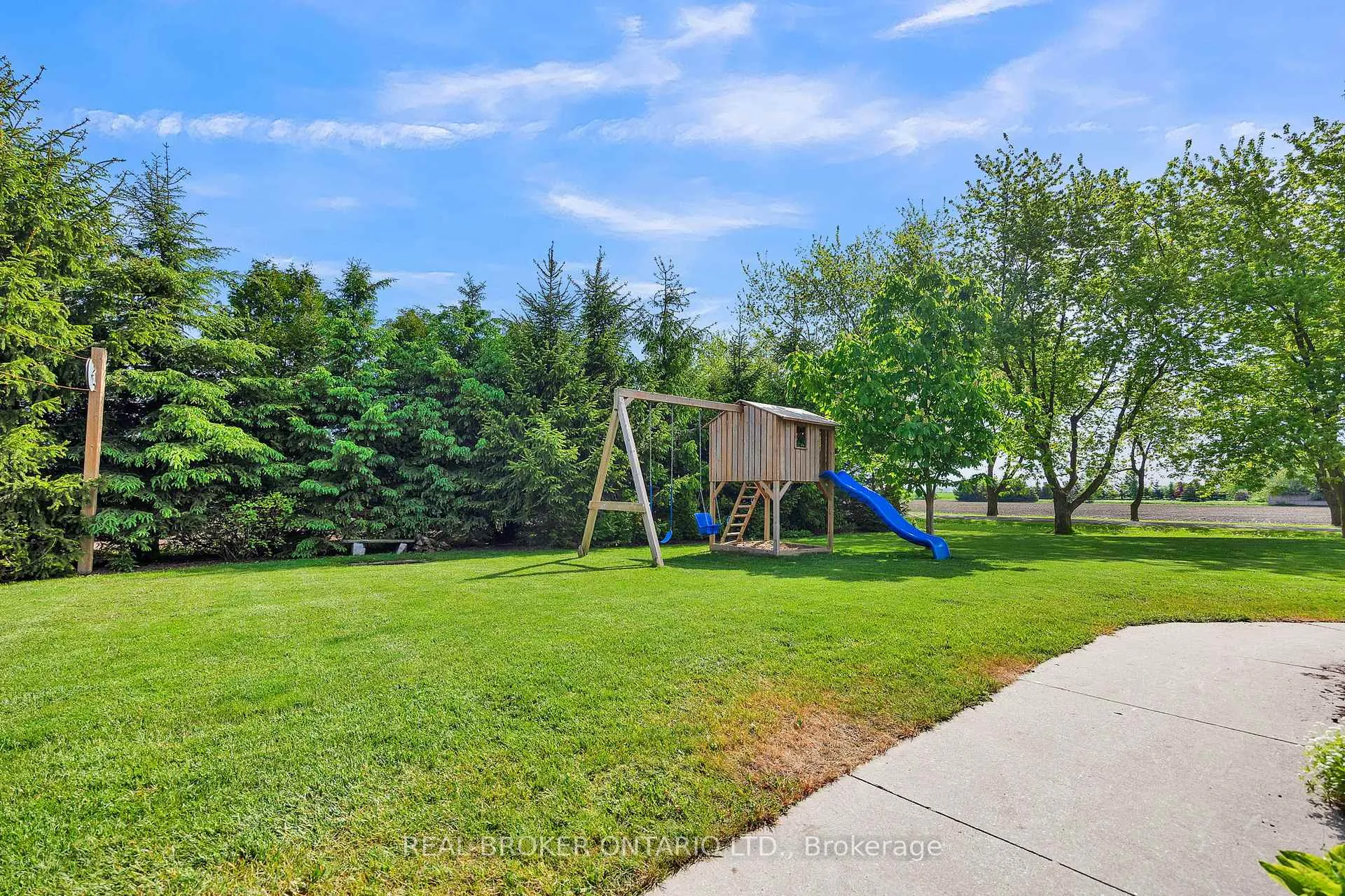 Photo 34 of 7635 Wellington Road 7, Mapleton, Rural Mapleton — HOMEH