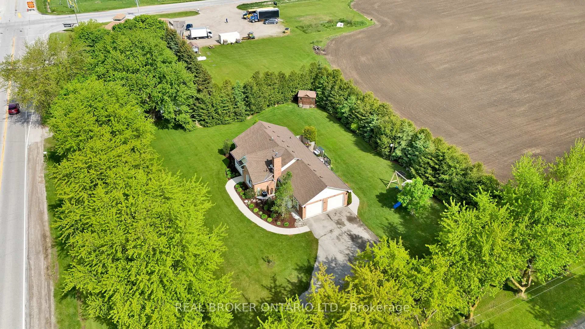 Photo 38 of 7635 Wellington Road 7, Mapleton, Rural Mapleton — HOMEH
