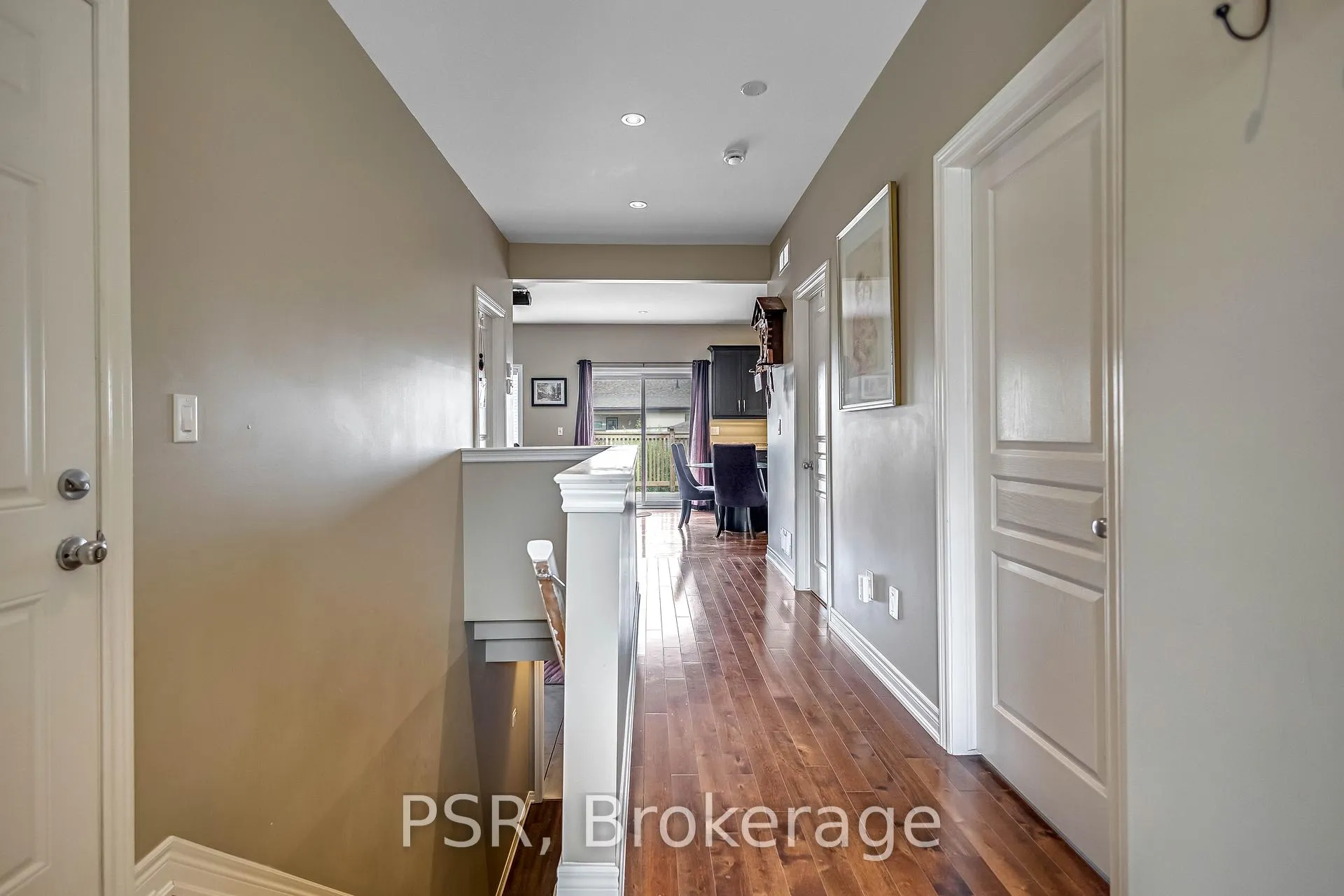 Photo 6 of 653 Deere Street, Welland, Lincoln/Crowland — HOMEH