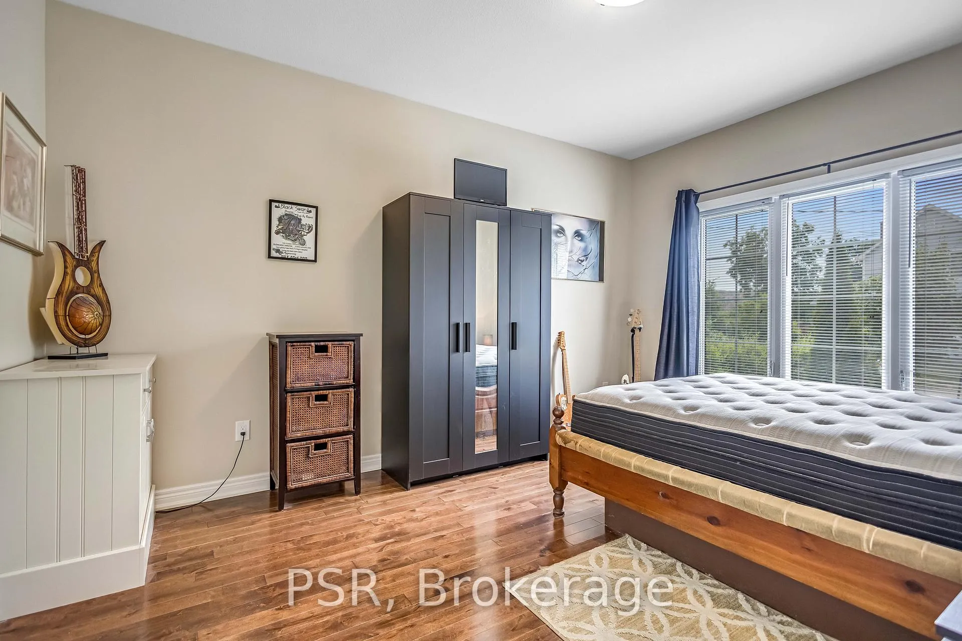 Photo 12 of 653 Deere Street, Welland, Lincoln/Crowland — HOMEH