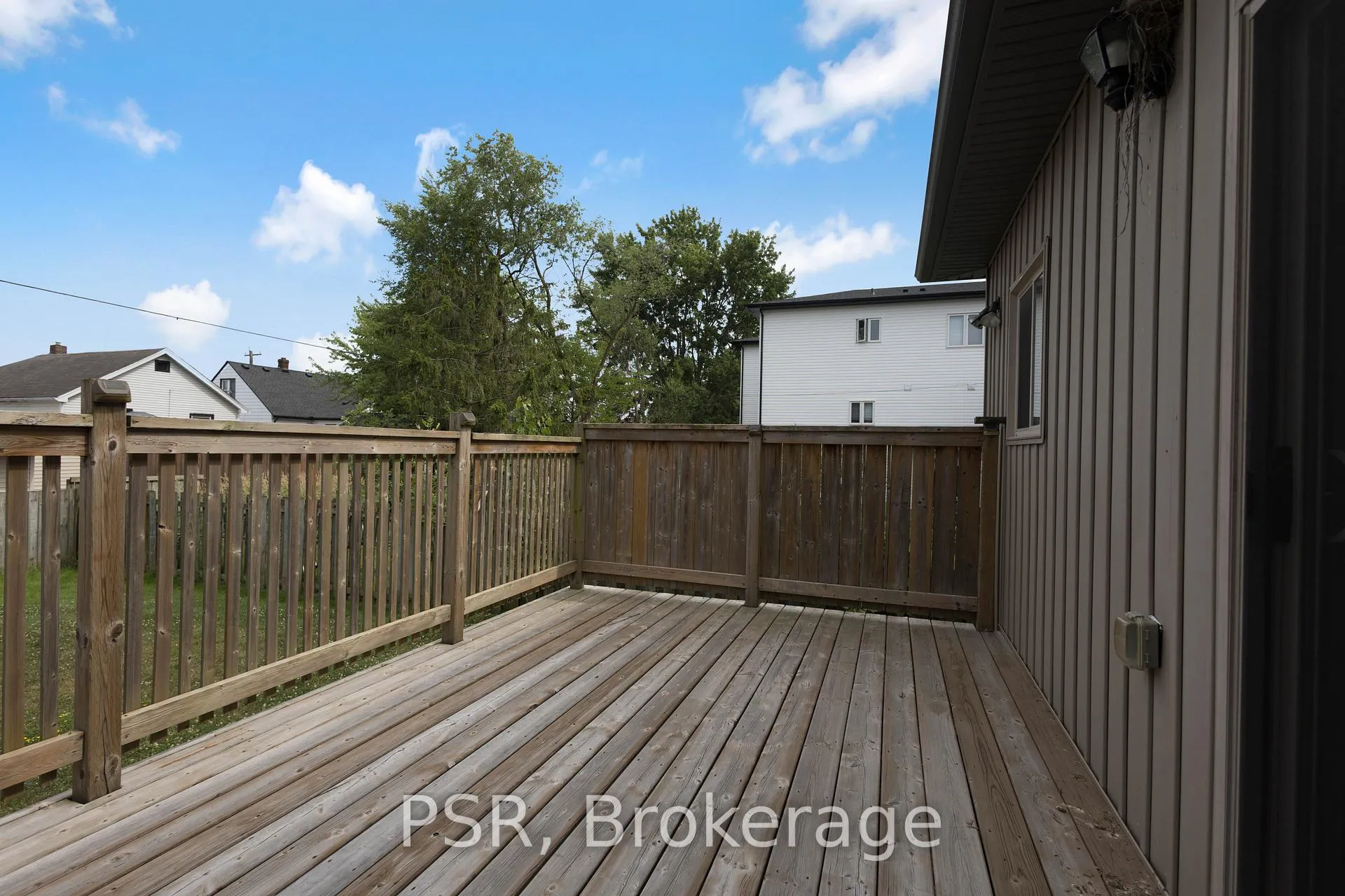 Photo 27 of 653 Deere Street, Welland, Lincoln/Crowland — HOMEH