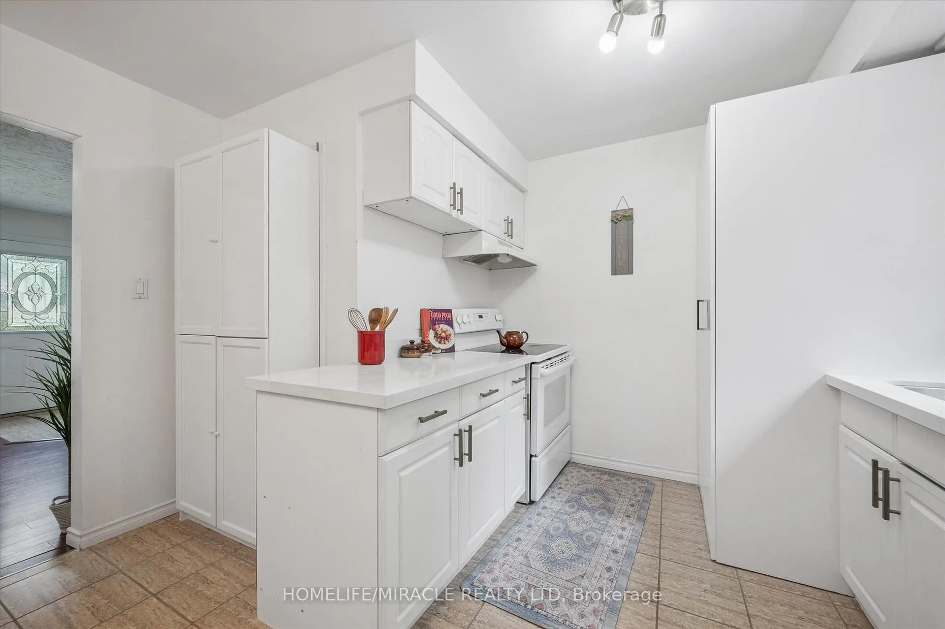 Photo 6 of 187 A Cedarvale Crescent, Waterloo — HOMEH