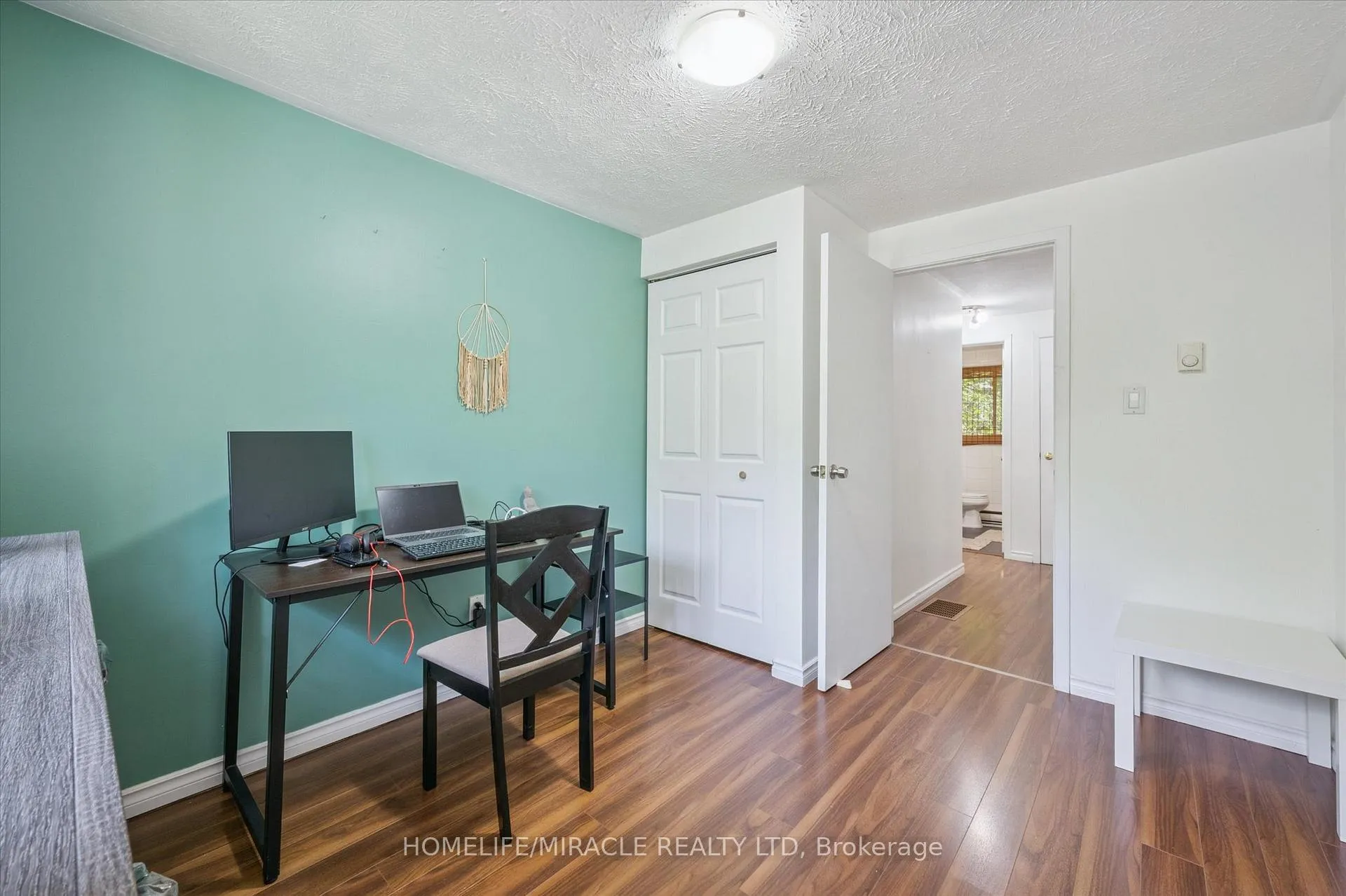 Photo 10 of 187 A Cedarvale Crescent, Waterloo — HOMEH