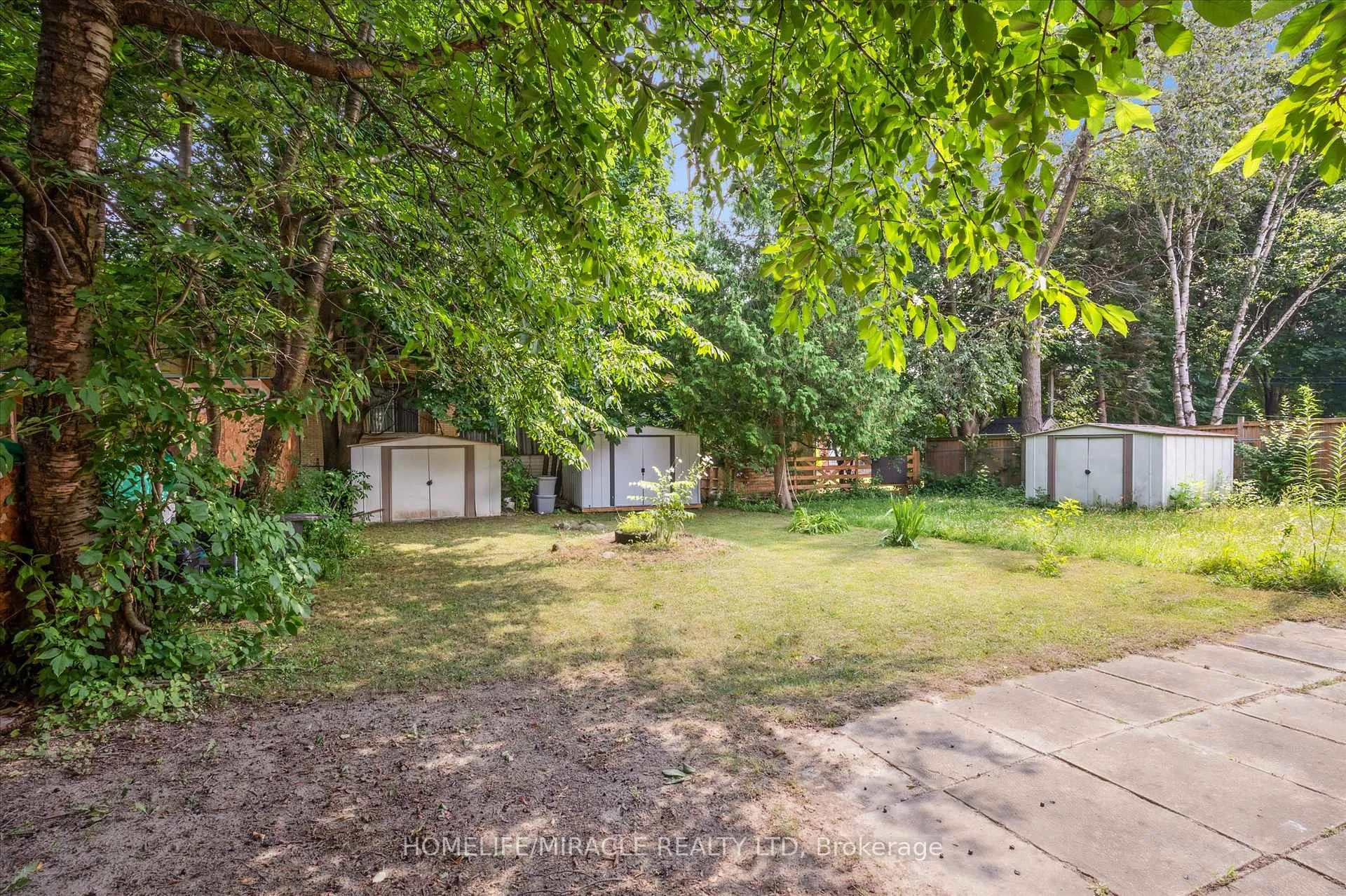 Photo 29 of 187 A Cedarvale Crescent, Waterloo — HOMEH